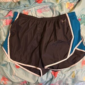 Everlast shorts